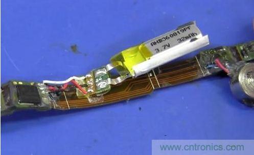 Jawbone 智能手环拆解