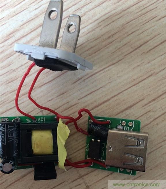 “真”“假”苹果绿充电器拆解解密