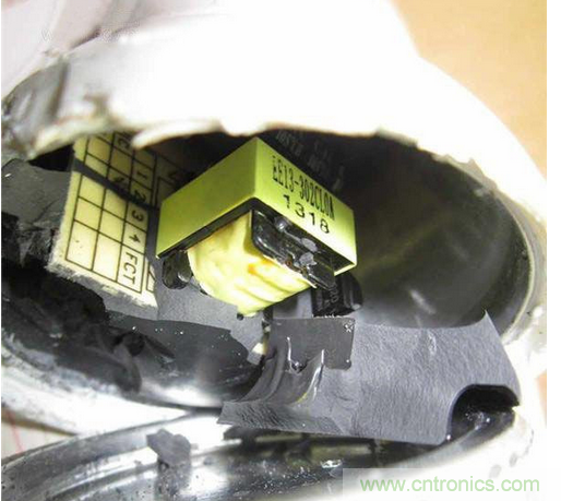 暴拆飞利浦8瓦LED球泡灯