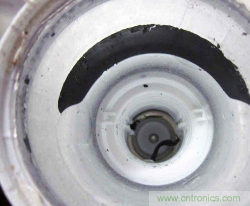 暴拆飞利浦8瓦LED球泡灯