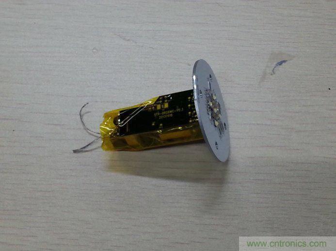 蓝牙?？楹偷缭茨？? /></div>
<div style=