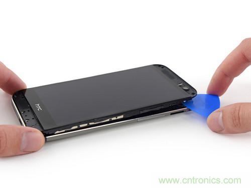 牛人强拆！新HTC One(M8)真机精密做工难修理