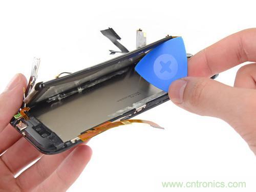 牛人强拆！新HTC One(M8)真机精密做工难修理