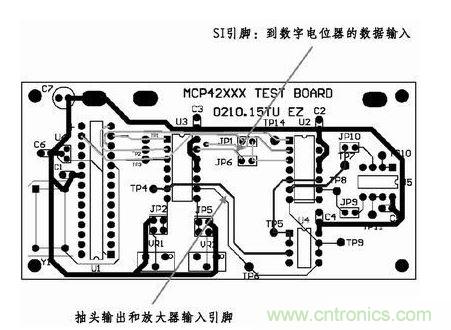 采用这种新的布线，将模拟线路和数字线路隔离开了。增大走线之间的距离，基本消除了在前面布线中造成干扰的数字噪声。