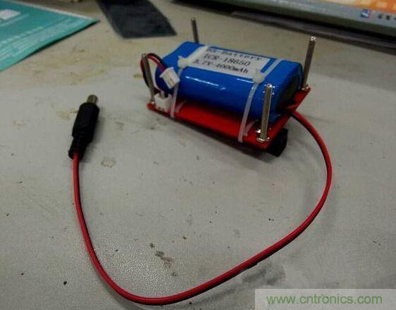 DIY神器：夜间不间断电源，大学通宵嗨翻天！