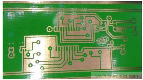 在遮蔽胶带撕掉后