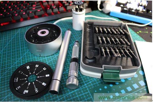 一款独一无二的锂电螺丝刀拆解评测：不止是价格感人