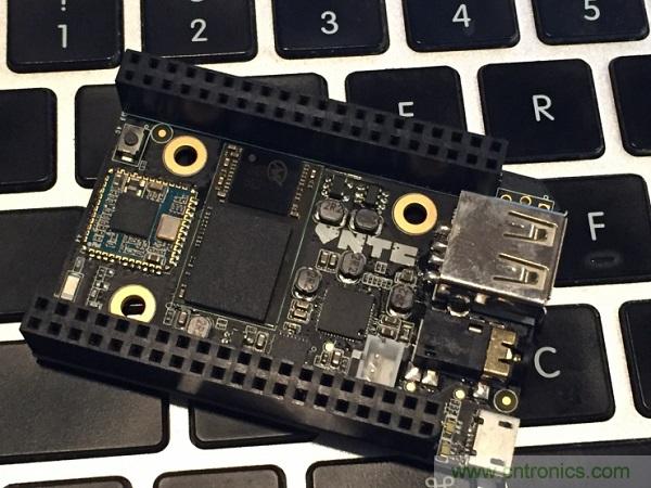 C.H.I.P. 和 Pi Zero超微型电脑&mdash;&mdash;谁才是创客们心里的 No.1？