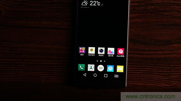 业界良心 LG V10 评测:刚毅、冷峻，不失人性化