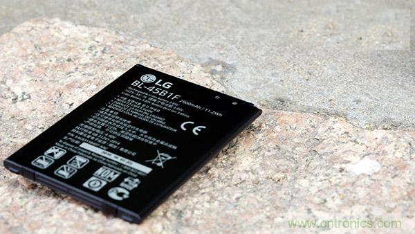 业界良心 LG V10 评测:刚毅、冷峻，不失人性化