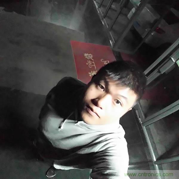 业界良心 LG V10 评测:刚毅、冷峻，不失人性化