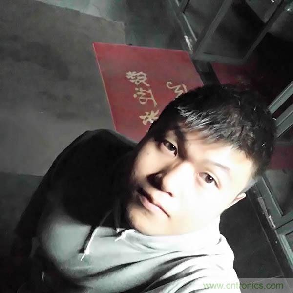 业界良心 LG V10 评测:刚毅、冷峻，不失人性化