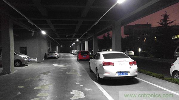 业界良心 LG V10 评测:刚毅、冷峻，不失人性化