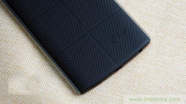 业界良心 LG V10 评测:刚毅、冷峻，不失人性化