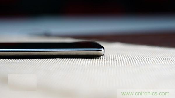 业界良心 LG V10 评测:刚毅、冷峻，不失人性化