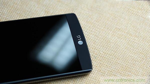 业界良心 LG V10 评测:刚毅、冷峻，不失人性化