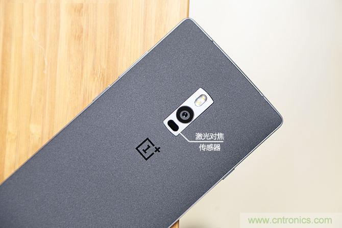 黑马一加手机2评测：从手感到质感的蜕变