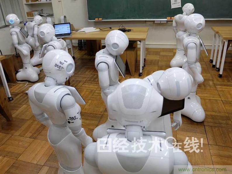 拆解笔记本不过瘾，那就来拆拆日本情感机器人吧！