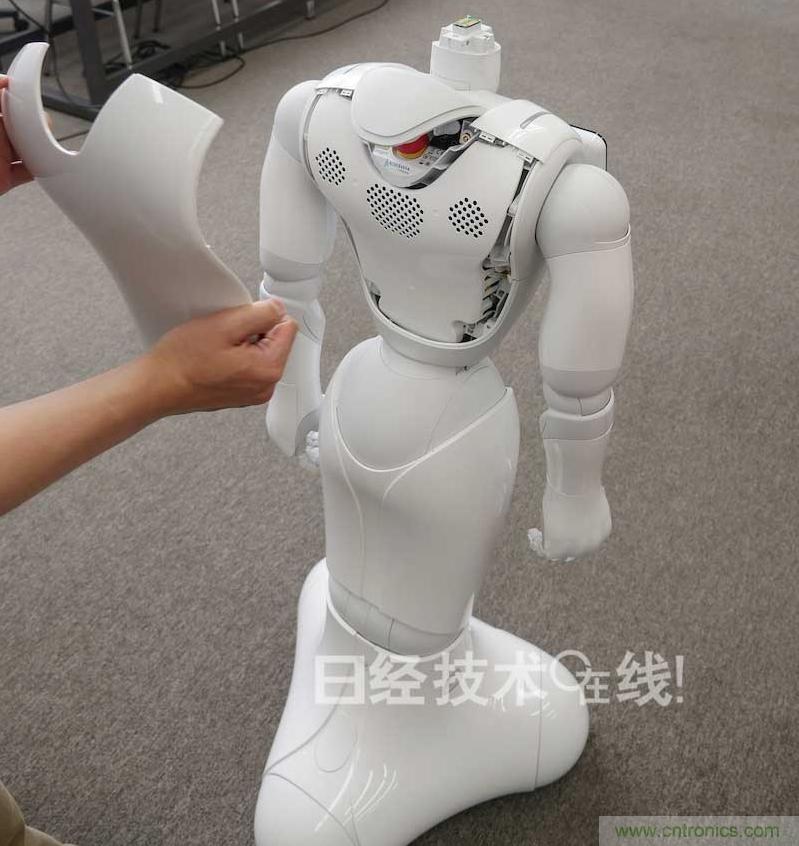 拆解笔记本不过瘾，那就来拆拆日本情感机器人吧！