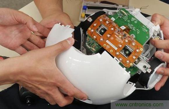 拆解笔记本不过瘾，那就来拆拆日本情感机器人吧！