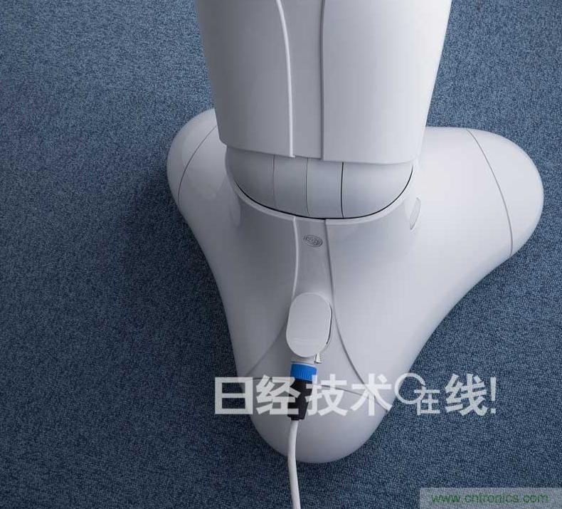 拆解笔记本不过瘾，那就来拆拆日本情感机器人吧！