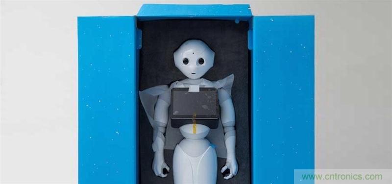 拆解笔记本不过瘾，那就来拆拆日本情感机器人吧！