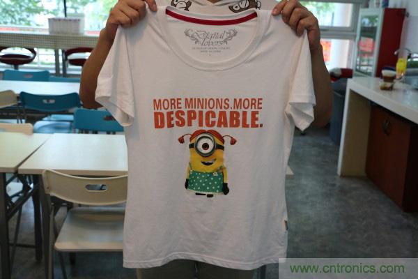 只有奶瓶大小的闪电去渍小神器 &mdash;&mdash;海尔咕咚手持式洗衣机