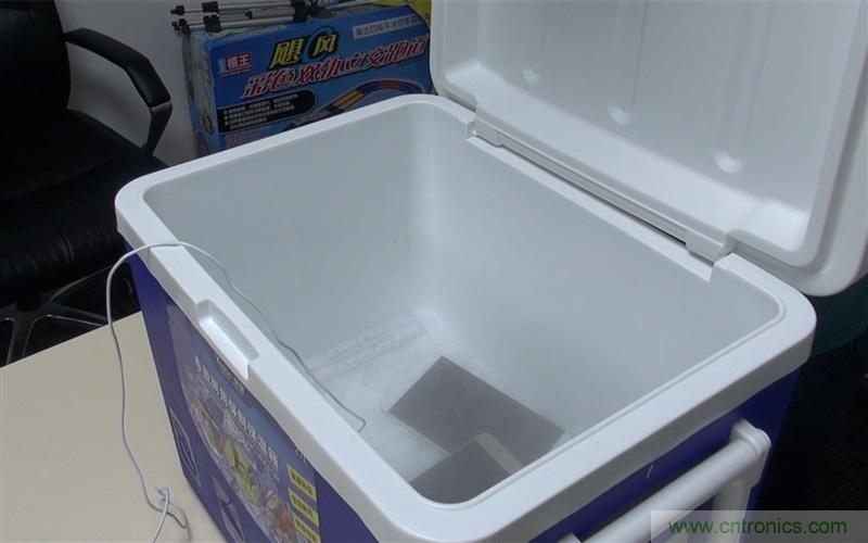 手机抗冻性能大挑战:iPhone被完爆