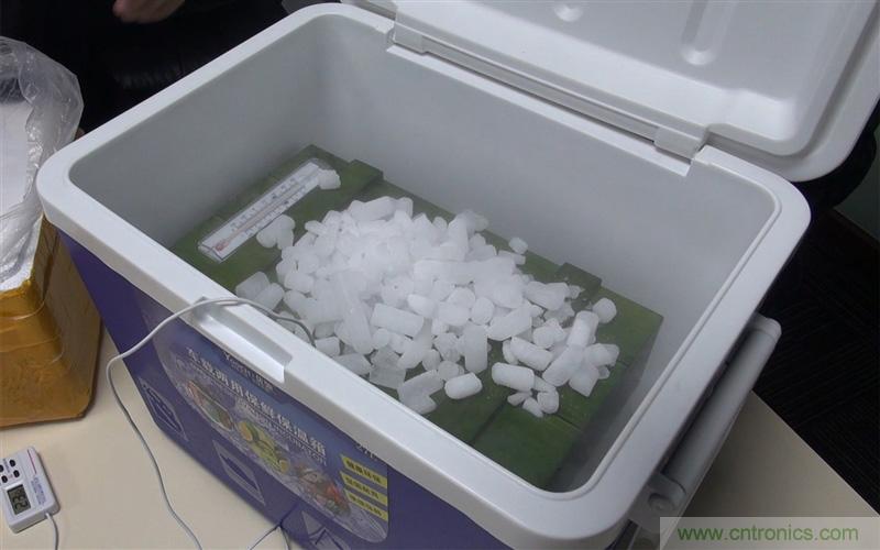 手机抗冻性能大挑战:iPhone被完爆