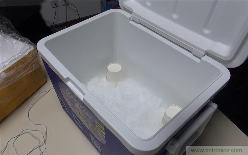 手机抗冻性能大挑战:iPhone被完爆