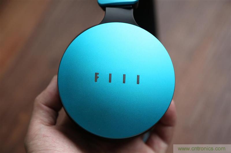 头条哥的梦想之作！FIIL耳机能让汪峰上头条否？