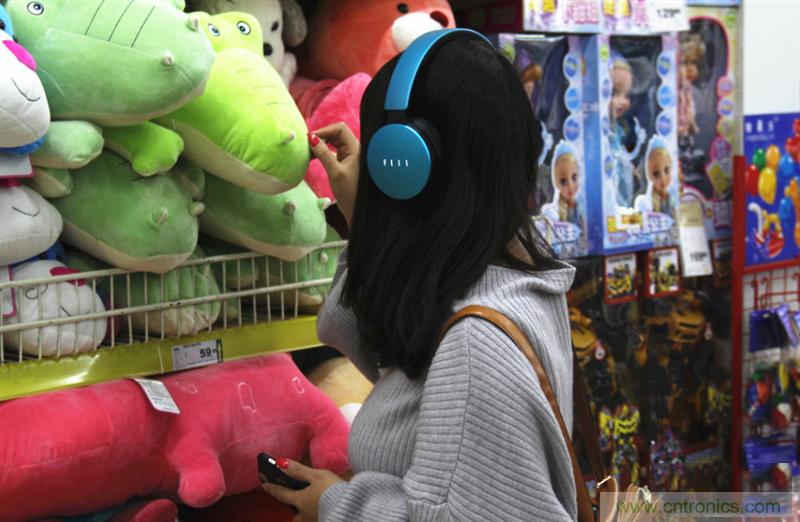 头条哥的梦想之作！FIIL耳机能让汪峰上头条否？