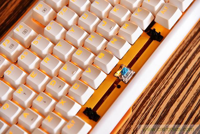 左手写爱，右手写他&mdash;&mdash;从此键盘鼠标不分家！