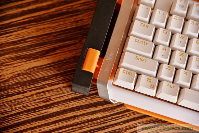 左手写爱，右手写他&mdash;&mdash;从此键盘鼠标不分家！