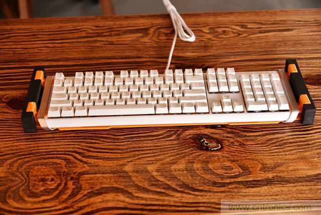 左手写爱，右手写他&mdash;&mdash;从此键盘鼠标不分家！