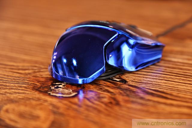 左手写爱，右手写他&mdash;&mdash;从此键盘鼠标不分家！