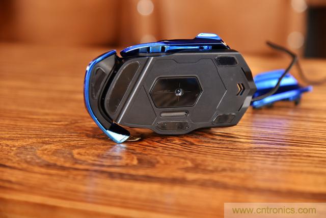 左手写爱，右手写他&mdash;&mdash;从此键盘鼠标不分家！