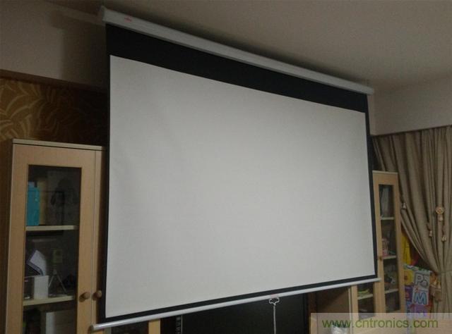 无屏电视时代已然来临，客厅你做好准备了吗？