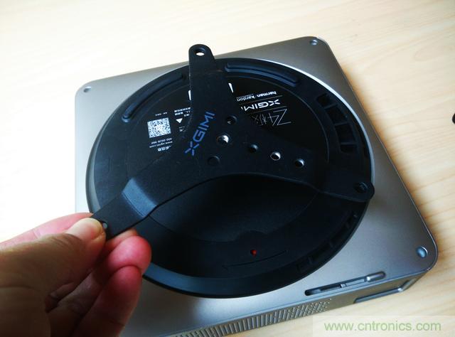 无屏电视时代已然来临，客厅你做好准备了吗？