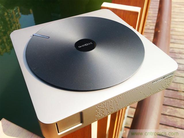 无屏电视时代已然来临，客厅你做好准备了吗？