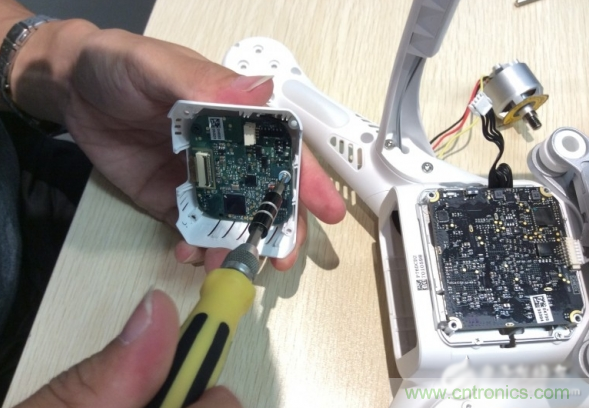 真飞机拆不着，那就来拆拆无人机&ldquo;鼻祖&rdquo;大疆吧！