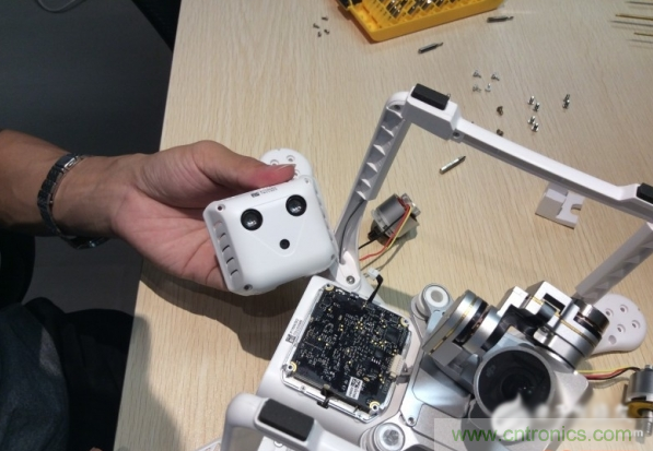 真飞机拆不着，那就来拆拆无人机&ldquo;鼻祖&rdquo;大疆吧！