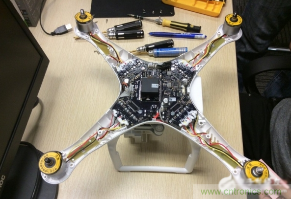 真飞机拆不着，那就来拆拆无人机&ldquo;鼻祖&rdquo;大疆吧！