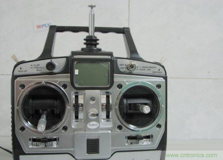 无人机 DIY 制作全过程，酷得不要不要的！