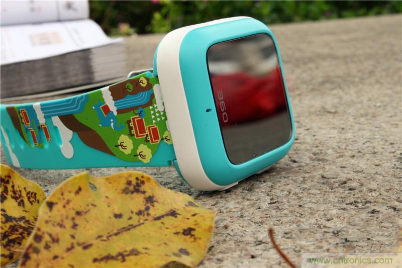 别让《失孤》重演，360儿童手表帮你定住家中小顽童！