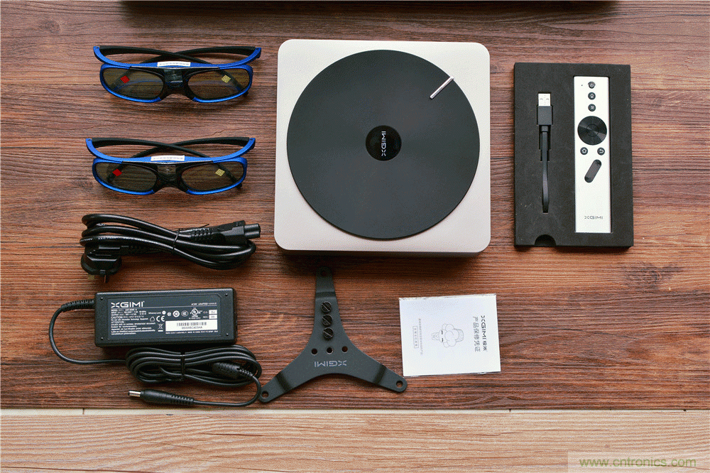 极米 Z4 极光让你在家也能享受影院级别的观影感受