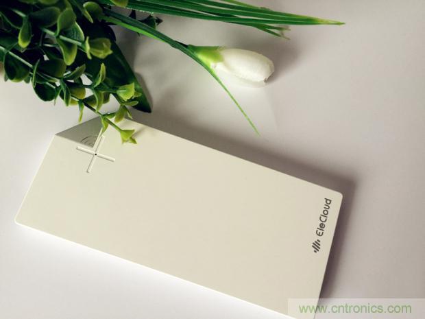 长虹流云智能电源，集&ldquo;充电&rdquo;+&ldquo;存储&rdquo;于一身