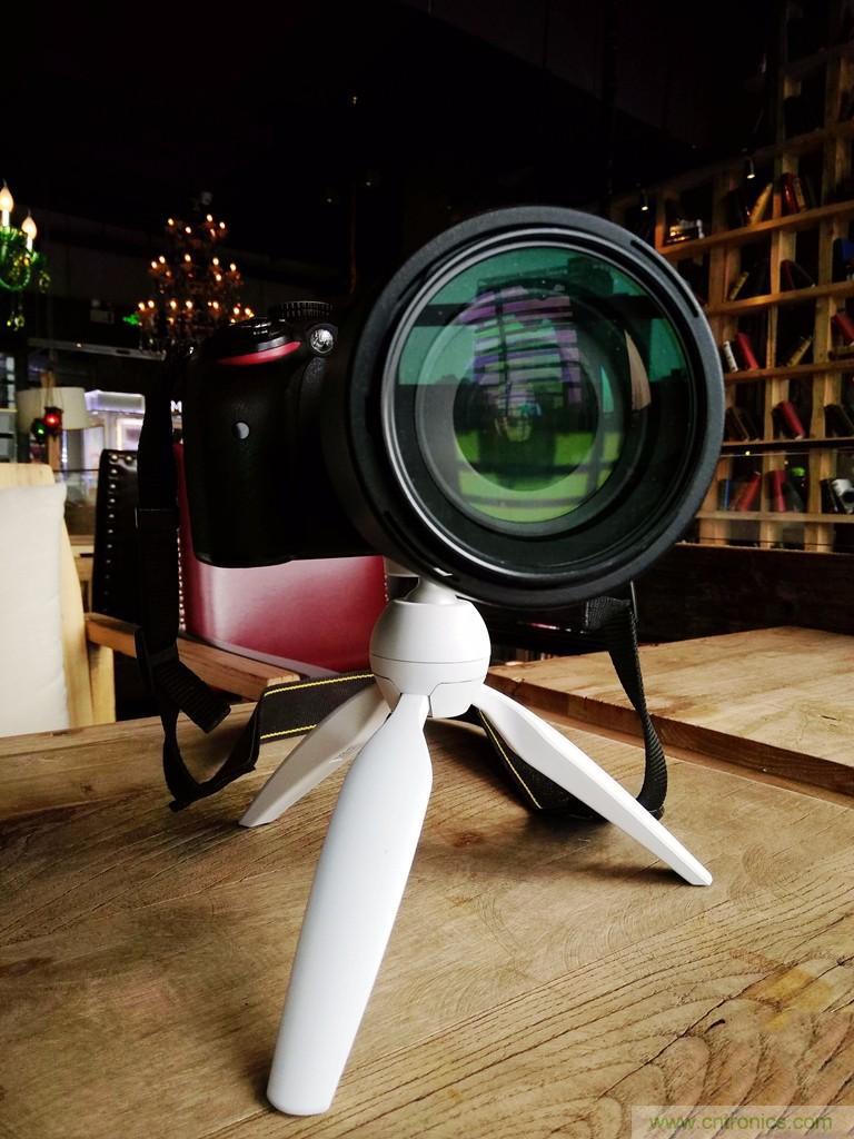 逼格满满的相机便携三脚架，三足鼎立才安全