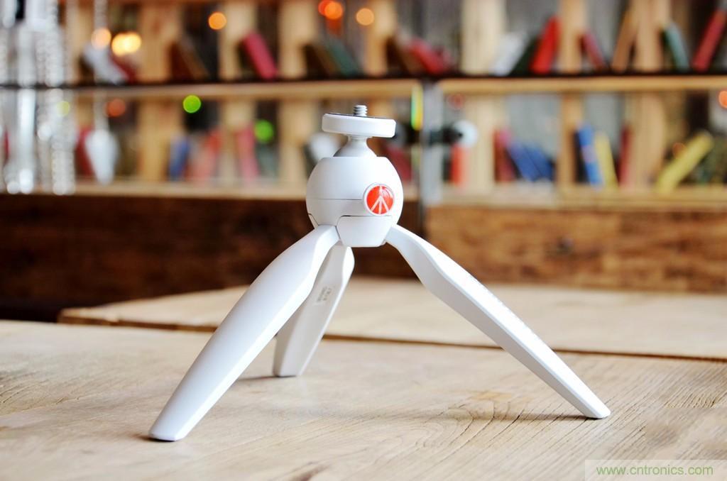 逼格满满的相机便携三脚架，三足鼎立才安全