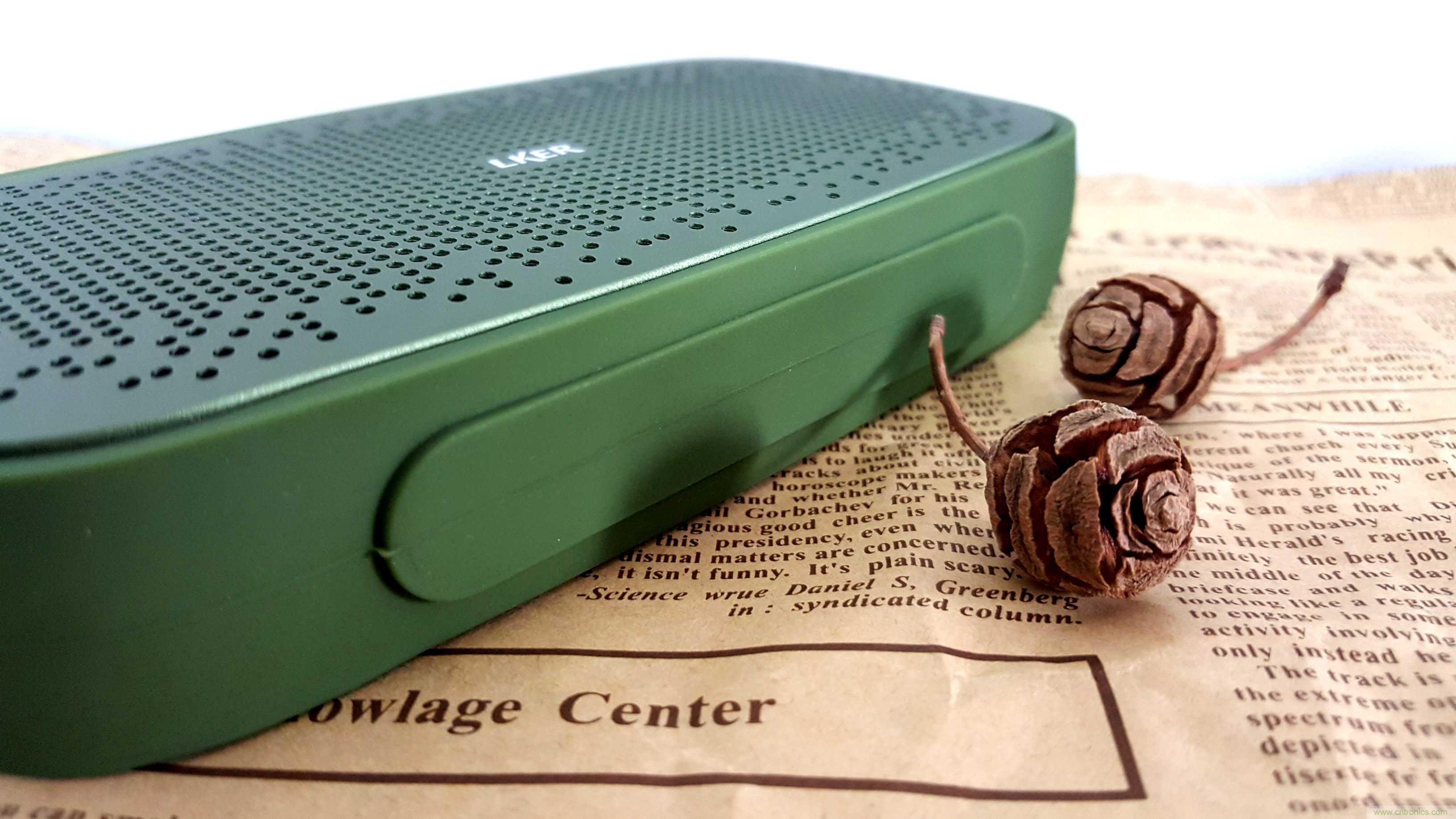 搞怪&ldquo;美人鱼&rdquo;尽享灵克蓝牙音箱的天籁之音！